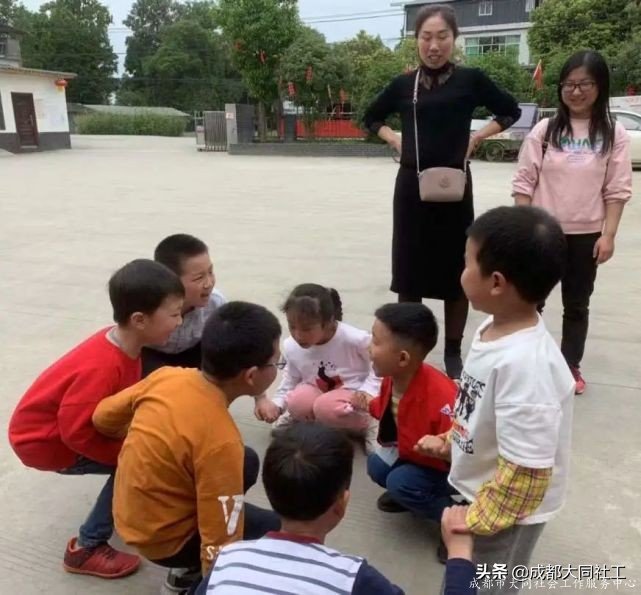 變廢為(wèi)寶——舊(jiù)瓶變身馬賽克花瓶