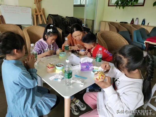 變廢為(wèi)寶——舊(jiù)瓶變身馬賽克花瓶