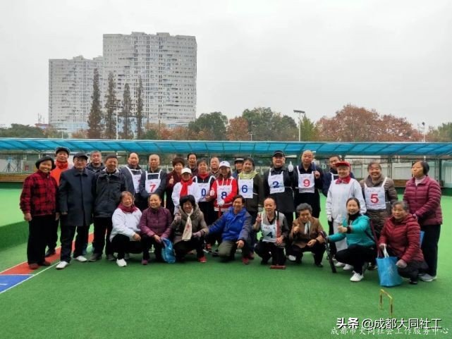 年(nián)終答卷│同享年(nián)華·康樂(yuè)行，祝您安康喜樂(yuè)