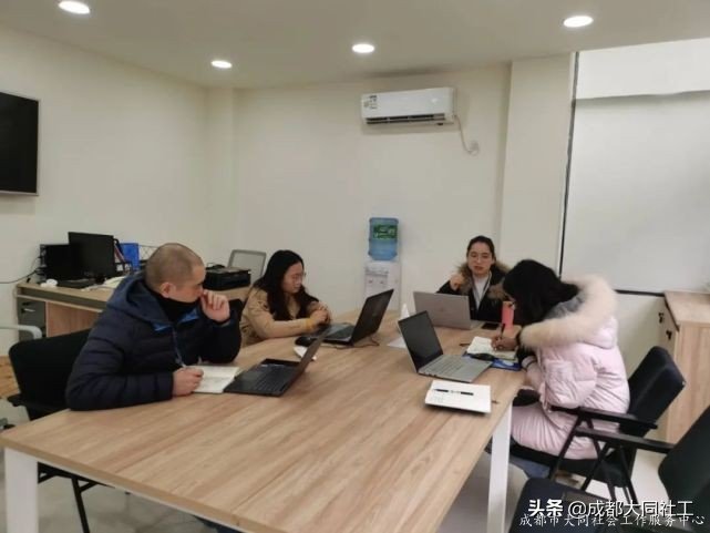 「蘇坡月報」叮咚！您有一(yī)份新的(de)“12月簡報”，請注意查收