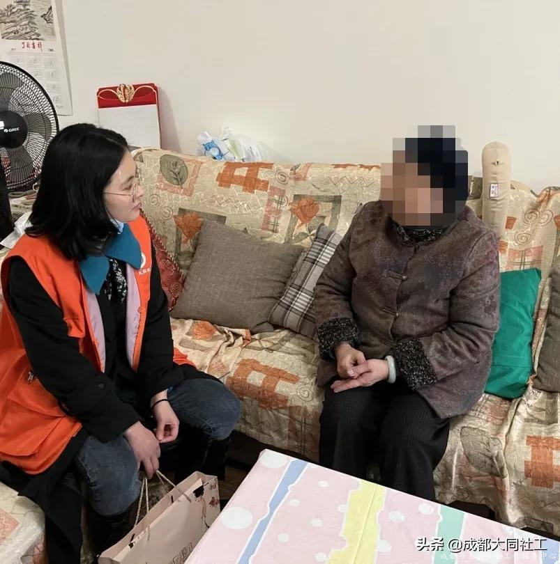 營門口街道(dào)社工站對轄區空巢老人開展關懷訪視(shì)行動