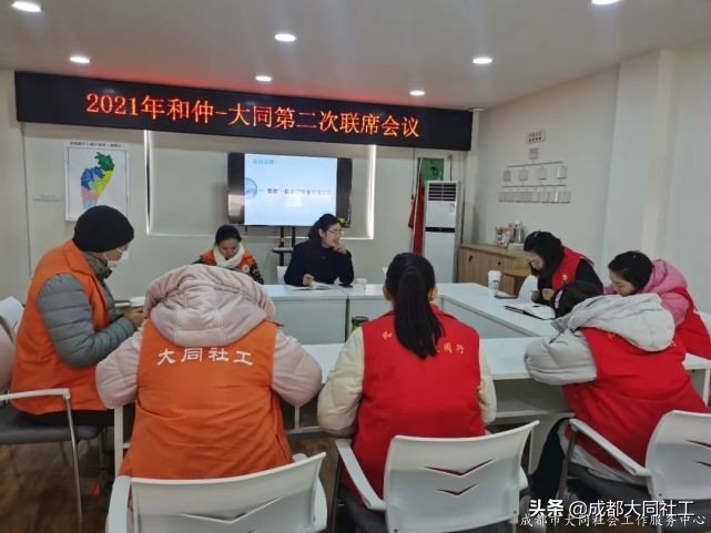 「蘇坡月報」将煩惱扔進舊(jiù)背包，再出發