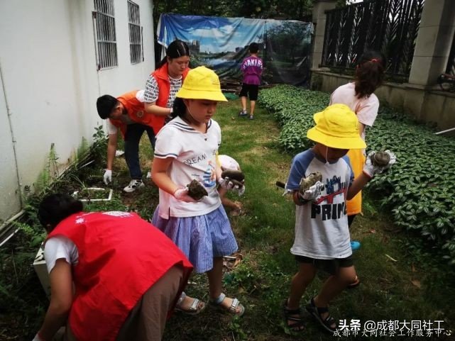 「年(nián)度總結」回顧2020年(nián)那些不平凡的(de)瞬間