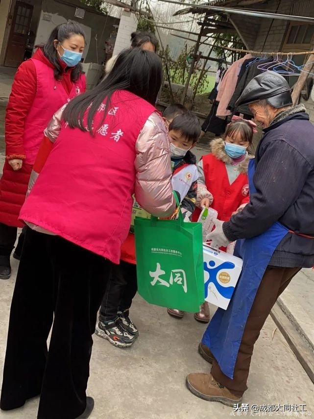 活動回顧｜小手牽大手，童暖老人心
