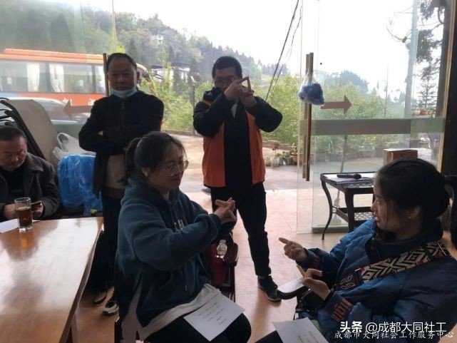 “文創犀浦，共營共建”公共空間運營項目——國學(xué)朗誦茶言活動