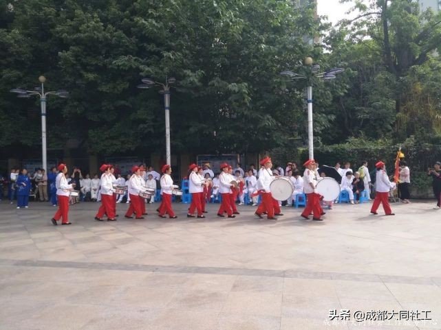 「微項目營造」“愛成都 迎大運”府河新居社區太極拳協會聯誼演出