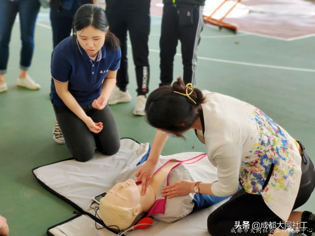 「活動回顧」“關愛生命，救在身邊”應急救援、救護培訓