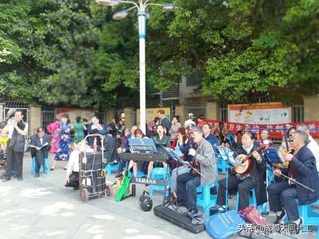 「活動回顧」五月贊 歌頌勞動者 夕陽紅(hóng)歌舞團組織慶五一(yī)主題演出