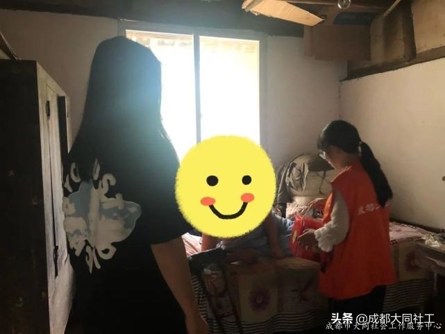 紅(hóng)光街道(dào)關愛援助站開展“愛在紅(hóng)光，濃情中秋”主題活動