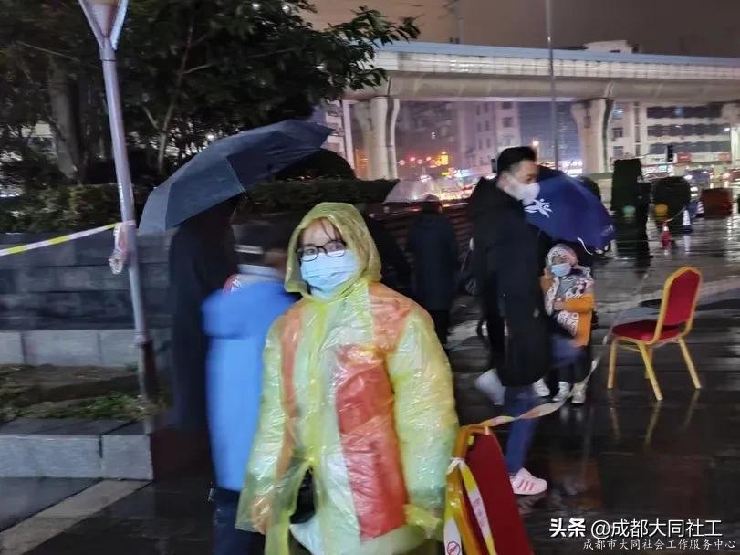 同同戰疫情 | 夜以繼日，在一(yī)線全力以赴抗擊疫情