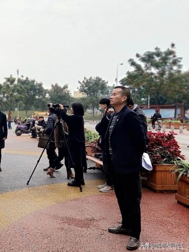 “音樂(yuè)府河”社區文化場景營造-府河枼伯和(hé)合唱(chàng)藝術團聯誼演出