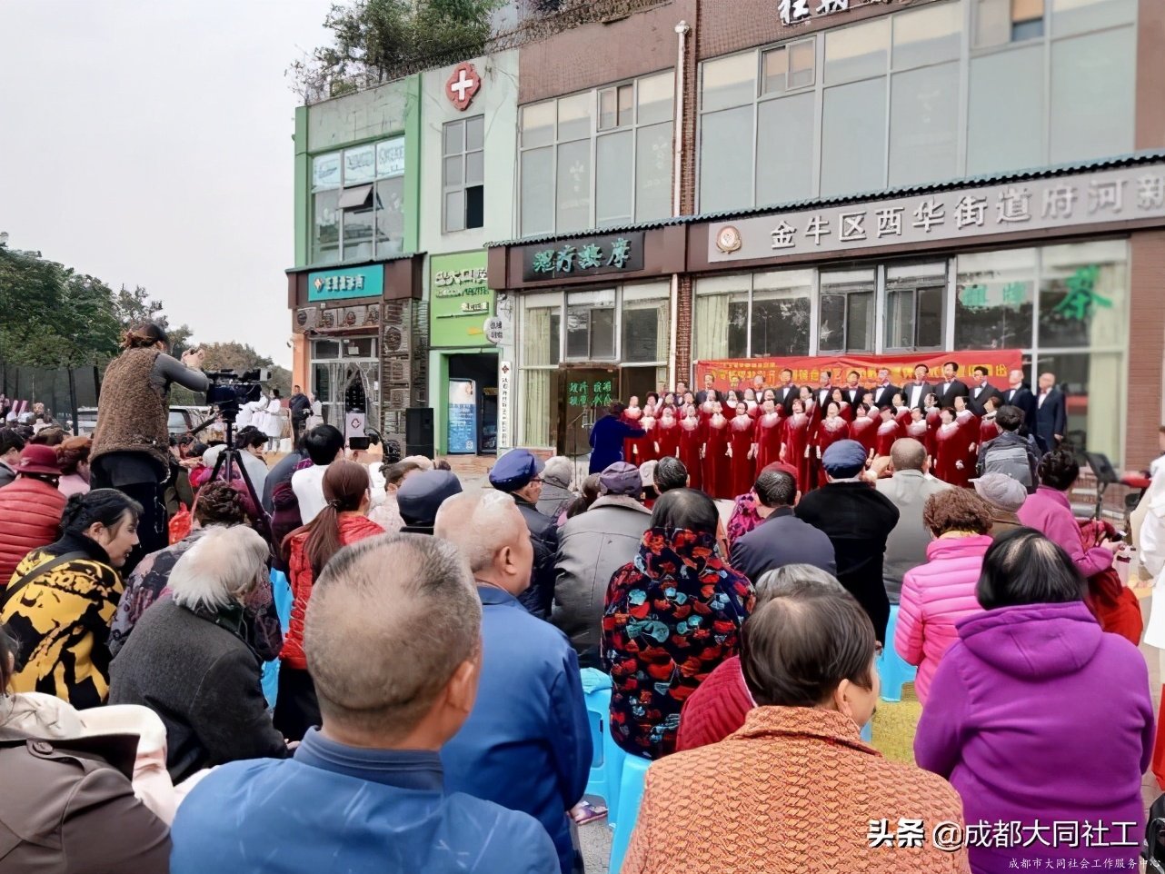 “音樂(yuè)府河”社區文化場景營造-府河枼伯和(hé)合唱(chàng)藝術團聯誼演出