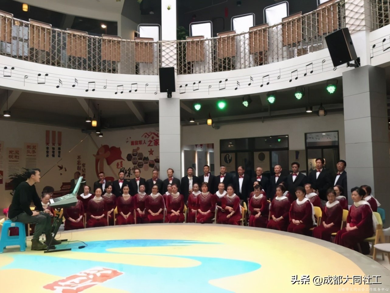 “音樂(yuè)府河”社區文化場景營造-府河枼伯和(hé)合唱(chàng)藝術團聯誼演出
