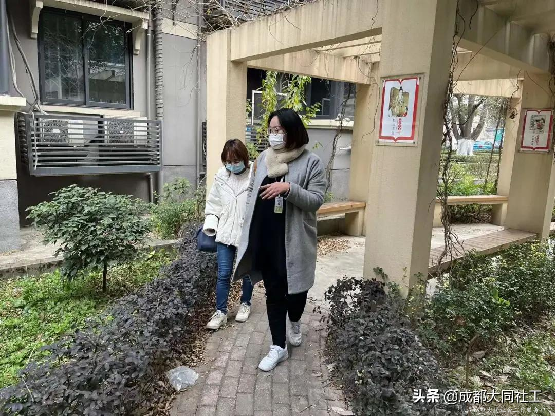 西安路、五塊石、營門口、天回鎮、西華開展主題院落營造創建指導