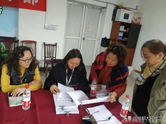 「金牛百千萬」走進九裏堤，開展“微幸福”示範院落指導工作